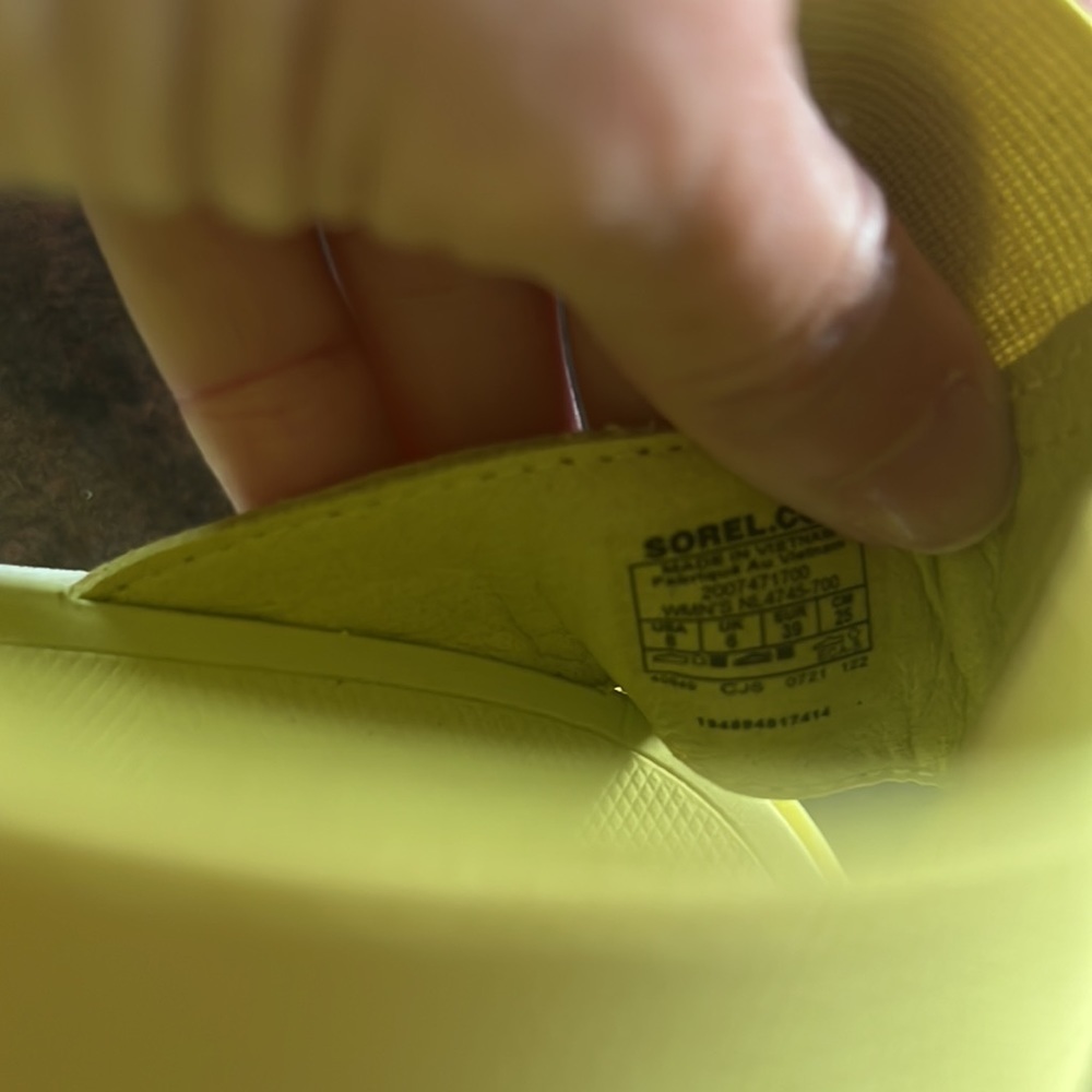 Sorel explorer blitz multi strap neon yellow black sandals 9 9.5 shoe pull on - Picture 6 of 9